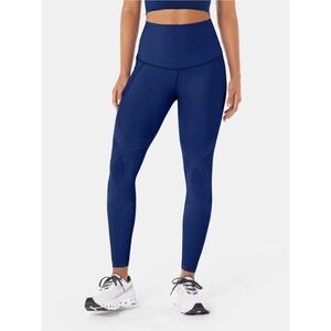 Fanka’s High waisted body sculpting reversible leggings.